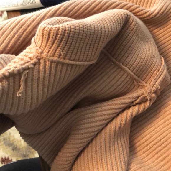 Brand New Vintage Beige Turtleneck Sweater - Picture 5 of 5
